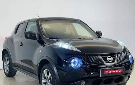 Nissan Juke II, 2011 год, 820 000 рублей, 1 фотография