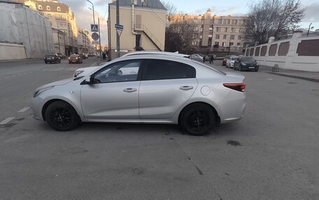 KIA Rio IV, 2018 год, 1 500 000 рублей, 8 фотография