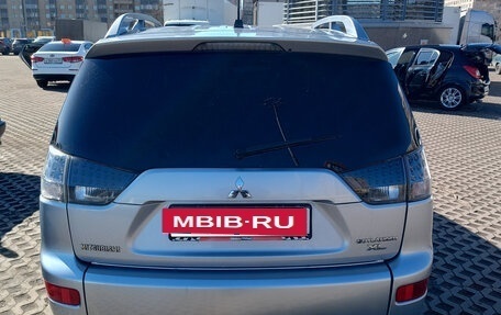 Mitsubishi Outlander III рестайлинг 3, 2007 год, 950 000 рублей, 4 фотография