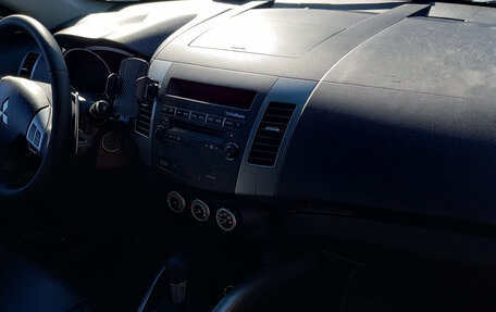 Mitsubishi Outlander III рестайлинг 3, 2007 год, 950 000 рублей, 22 фотография