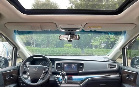 Honda Odyssey IV, 2021 год, 3 300 000 рублей, 8 фотография