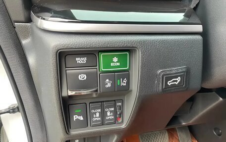 Honda Odyssey IV, 2021 год, 3 300 000 рублей, 13 фотография