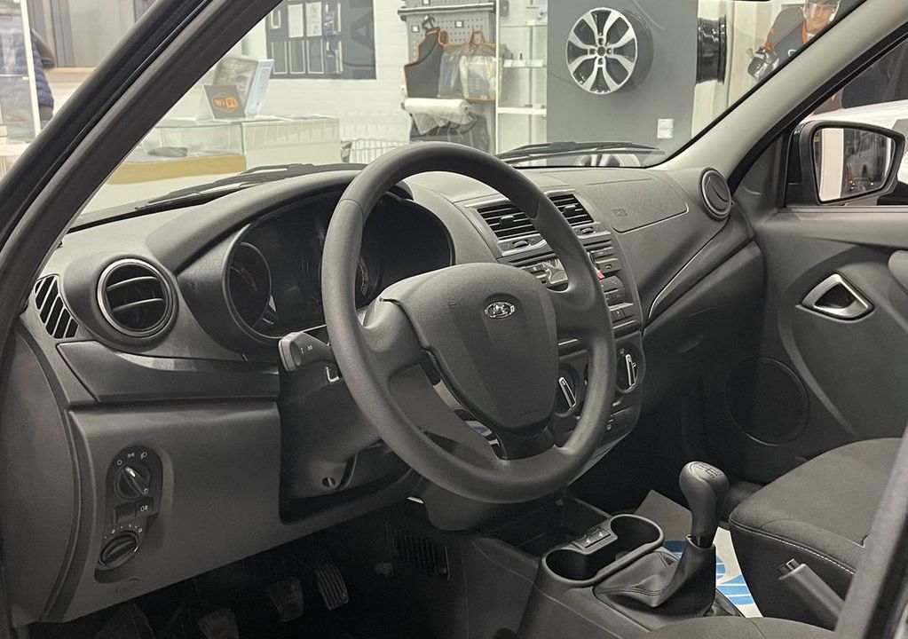 ВАЗ (LADA) Granta, 2024 год, 1 284 000 рублей, 7 фотография