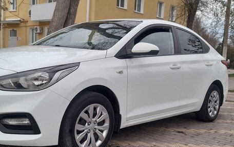 Hyundai Solaris II рестайлинг, 2017 год, 1 200 000 рублей, 12 фотография