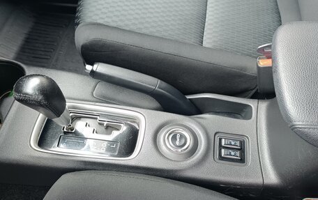 Mitsubishi Outlander III рестайлинг 3, 2015 год, 1 700 000 рублей, 2 фотография