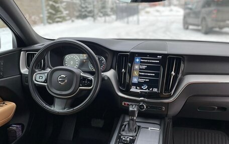 Volvo XC60 II, 2018 год, 3 700 000 рублей, 10 фотография