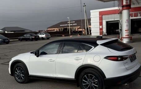 Mazda CX-4, 2022 год, 2 100 000 рублей, 6 фотография