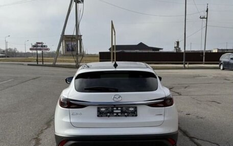 Mazda CX-4, 2022 год, 2 100 000 рублей, 7 фотография