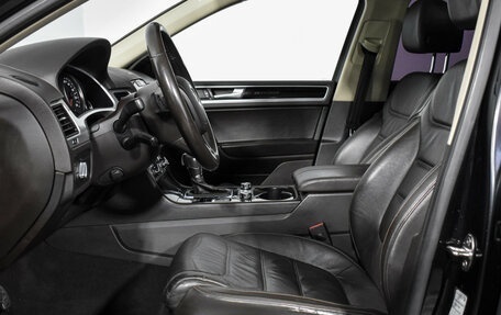 Volkswagen Touareg III, 2013 год, 2 650 000 рублей, 12 фотография