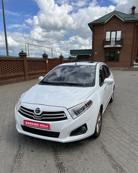 Brilliance H230, 2015 год, 590 000 рублей, 8 фотография