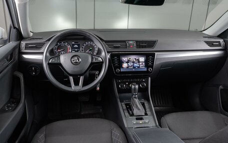 Skoda Superb III рестайлинг, 2019 год, 2 679 000 рублей, 6 фотография
