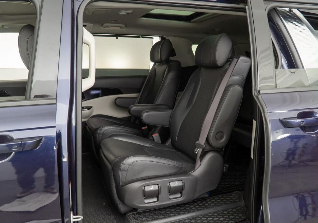 KIA Carnival, 2021 год, 4 257 000 рублей, 10 фотография