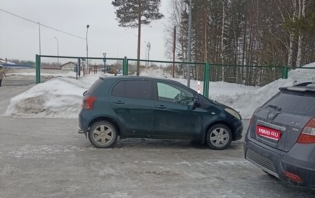 Toyota Yaris III рестайлинг, 2006 год, 650 000 рублей, 1 фотография