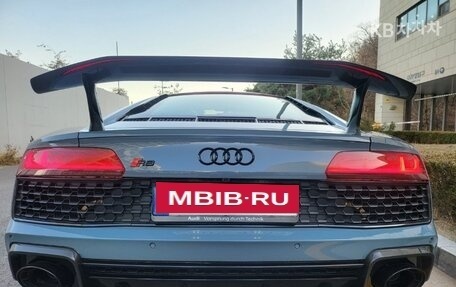 Audi R8, 2021 год, 12 890 275 рублей, 4 фотография
