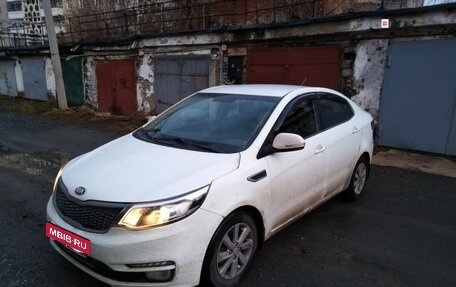 KIA Rio III рестайлинг, 2015 год, 990 000 рублей, 1 фотография