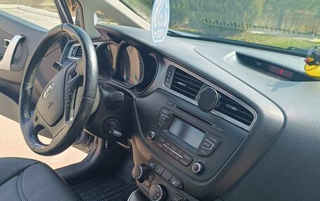 KIA cee'd III, 2015 год, 960 000 рублей, 12 фотография