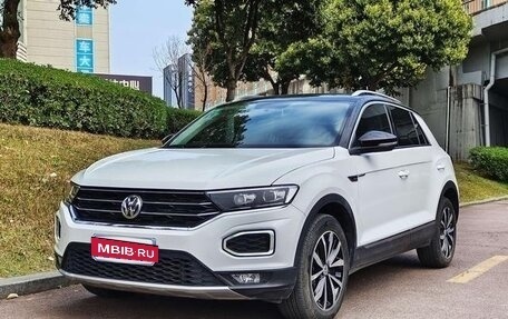 Volkswagen T-Roc I, 2021 год, 1 670 000 рублей, 1 фотография