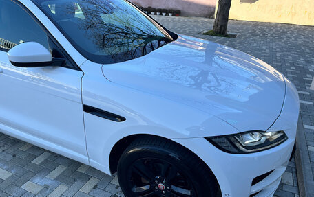 Jaguar F-Pace, 2016 год, 2 790 000 рублей, 7 фотография