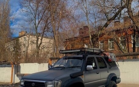 Toyota Hilux Surf III рестайлинг, 1992 год, 900 000 рублей, 1 фотография