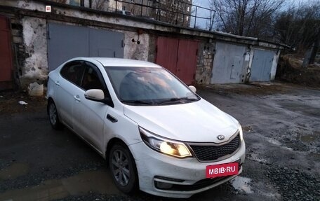 KIA Rio III рестайлинг, 2015 год, 990 000 рублей, 4 фотография