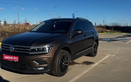 Volkswagen Tiguan II, 2018 год, 3 700 000 рублей, 1 фотография