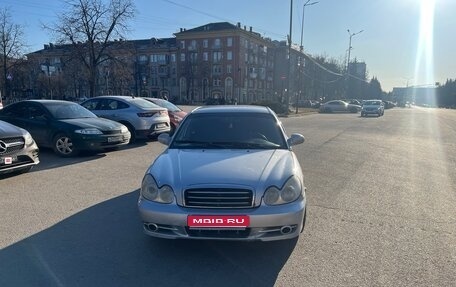 Hyundai Sonata IV рестайлинг, 2005 год, 300 000 рублей, 1 фотография