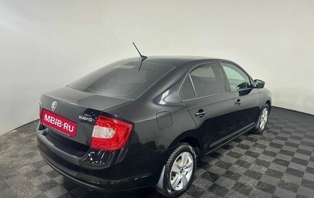 Skoda Rapid I, 2017 год, 1 070 000 рублей, 5 фотография