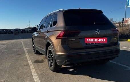 Volkswagen Tiguan II, 2018 год, 3 700 000 рублей, 4 фотография