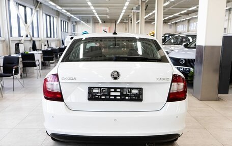 Skoda Rapid I, 2018 год, 1 380 000 рублей, 5 фотография