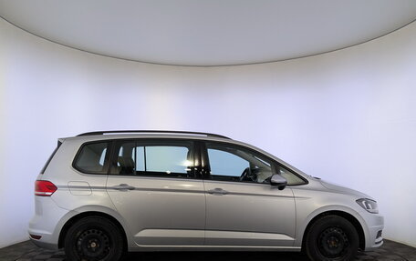 Volkswagen Touran III, 2016 год, 1 650 000 рублей, 4 фотография