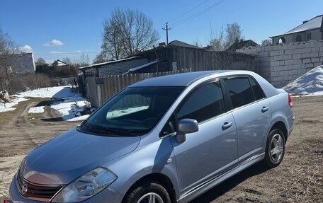 Nissan Tiida, 2010 год, 800 000 рублей, 1 фотография