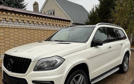 Mercedes-Benz GL-Класс, 2013 год, 4 500 000 рублей, 3 фотография