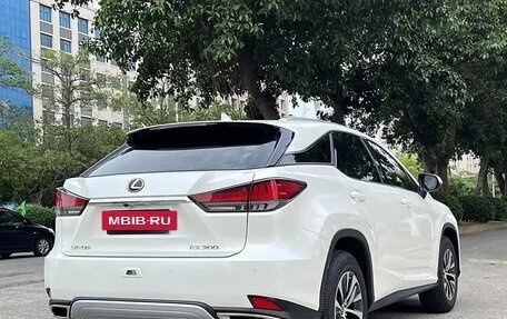 Lexus RX IV рестайлинг, 2021 год, 3 800 000 рублей, 3 фотография
