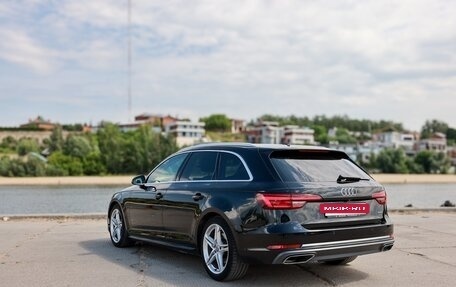 Audi A4, 2019 год, 2 500 000 рублей, 2 фотография