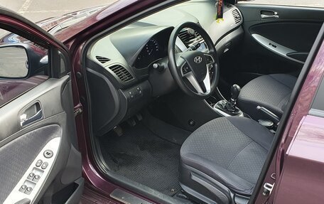 Hyundai Solaris II рестайлинг, 2013 год, 990 000 рублей, 9 фотография