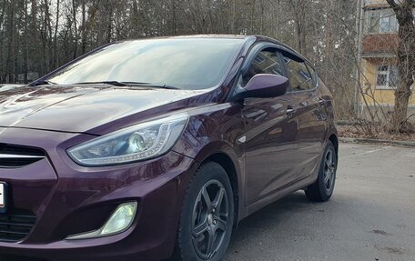Hyundai Solaris II рестайлинг, 2013 год, 990 000 рублей, 16 фотография