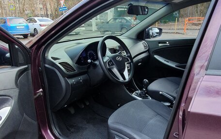 Hyundai Solaris II рестайлинг, 2013 год, 990 000 рублей, 10 фотография
