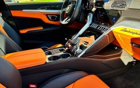 Lamborghini Urus I, 2020 год, 25 000 000 рублей, 7 фотография
