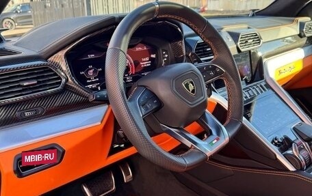 Lamborghini Urus I, 2020 год, 25 000 000 рублей, 10 фотография