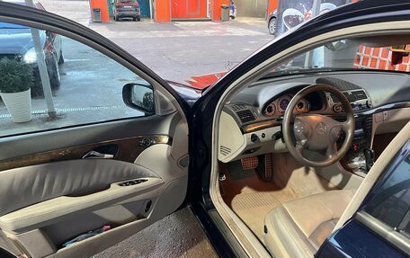 Mercedes-Benz E-Класс, 2003 год, 810 000 рублей, 6 фотография