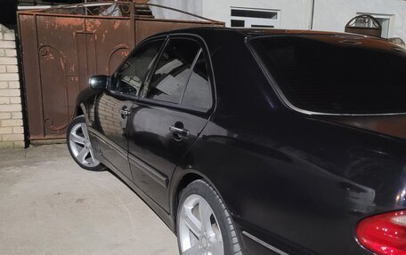 Mercedes-Benz E-Класс, 2001 год, 400 000 рублей, 13 фотография