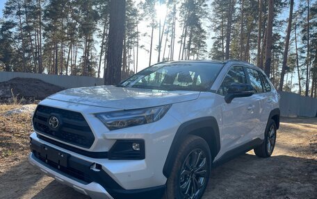 Toyota RAV4, 2024 год, 4 300 000 рублей, 6 фотография
