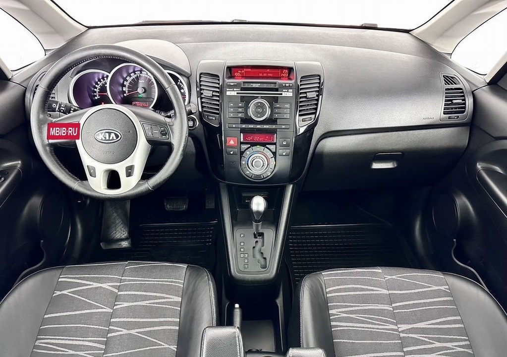KIA Venga I, 2012 год, 1 057 000 рублей, 14 фотография