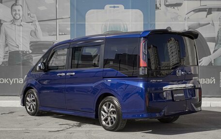 Honda Stepwgn IV, 2015 год, 1 999 000 рублей, 2 фотография