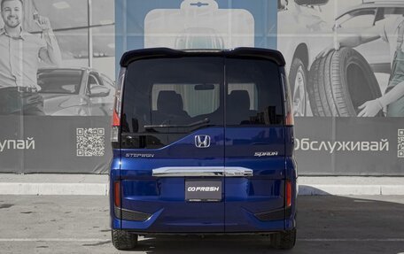 Honda Stepwgn IV, 2015 год, 1 999 000 рублей, 4 фотография