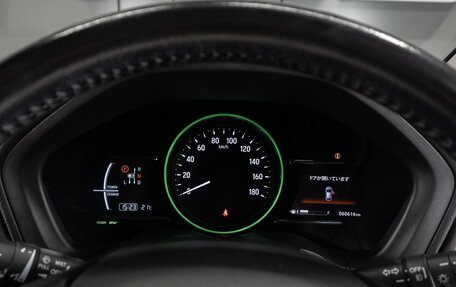 Honda Vezel, 2018 год, 1 899 000 рублей, 15 фотография
