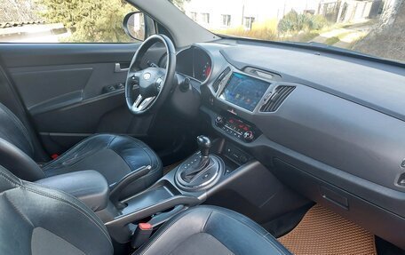KIA Sportage III, 2011 год, 1 420 000 рублей, 10 фотография