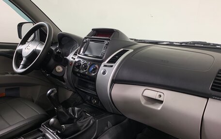 Mitsubishi Pajero Sport II рестайлинг, 2014 год, 1 549 000 рублей, 14 фотография