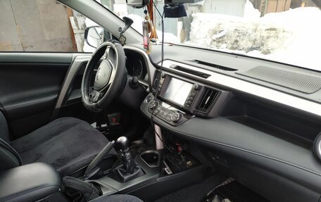 Toyota RAV4, 2018 год, 2 510 000 рублей, 13 фотография