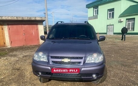 Chevrolet Niva I рестайлинг, 2014 год, 700 000 рублей, 3 фотография